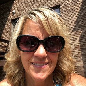 Meet your Posher, Wendy